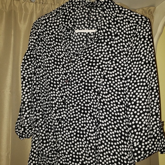 Business Casual Top - Picture 1 of 3